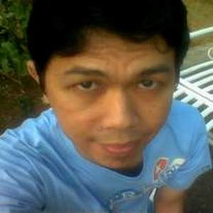 diendien - here is my photo, simple but trully deeply good looking man.