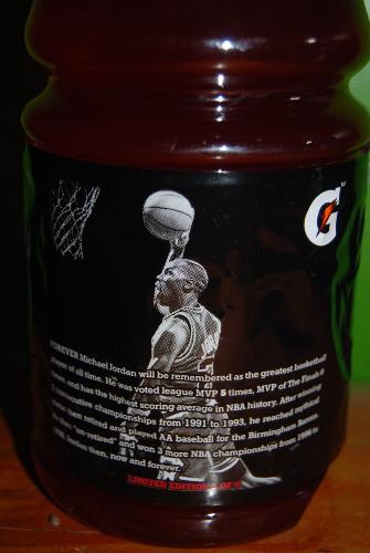 Limited Edition Michael Jordan Gatorade Bottle 6 o - Close up of Jordan dunking on 6 of 6 label of Michael Jordan Gatorade set