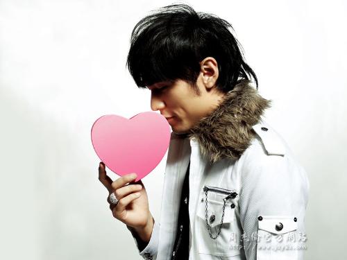 my favourite singer Jay Chow - he has already done much charity work~ he donated several million yuan (RMB)to Sichuan Province in China when the widely known earthquake happened~ he is a warm-hearted man~