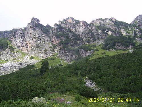 My Vacation Photo 1 - I took this one while going up the mountain. It's one of the highest points.