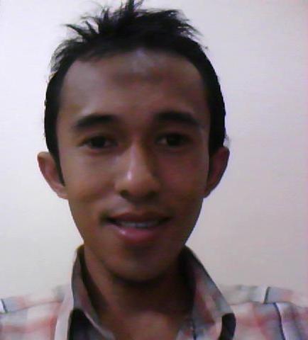 yuda2 - at office...just rileks..making money online...:)
