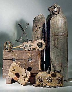 Iron maiden - Medieval torture devices