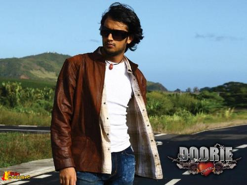 Atif - I want to meet atif.he is a damn good singer.he sang many indian songs and i liked them all.