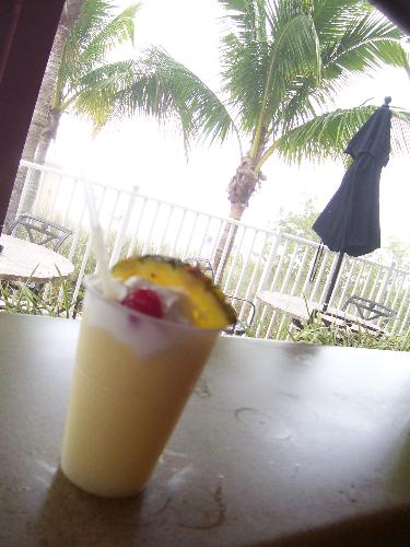 Fruity Drinks - Fruity Drinks - pool side!