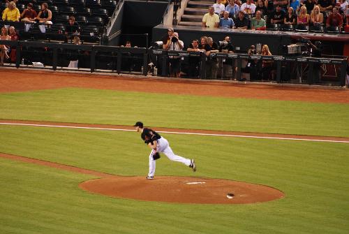 Dbacks Pitcher - Diamondbacks pitcher pitching in game at Chase Field, Phoenix, Arizona on August 29, 2009
