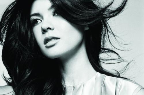 Marié Digby Breathing Underwater Album - Marié Digby is an American Singer/Song writer born in April 16th, 1983, has just released her 2nd album 'Breathing Underwater'. It is able to purchase at Amazon for the one day promotion for US$2.99 today http://bit.ly/5wucf  Breathing Underwater Album Songs: 1) Daybreak 2) Avalanche 3) Breathing Underwater 4) Shoulda Been Simple 5) Know You By Heart 6) Feel 7) Come Find Me 8) Symphony 9) Machine 10) Overboard - featuring Livvi Franc 11) Love With Stranger 12) Come to Life 13) Crazier Things