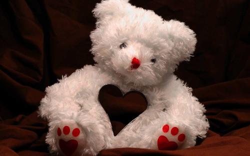 cute bear - where is the missing heart?