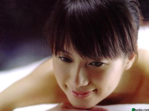 Xu Jinglei,a famous Chinese actress - Xu Jinglei,a famous Chinese actress.But her blog is more famous than herself in China.It is the most visited Chinese blog.If you want to visit it,you can search Xu Jinglei in google.I believe you can find it easily.It's written in Chinese.