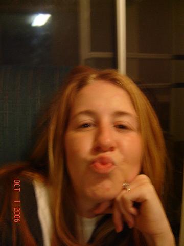 kissy face - me sendin a kiss!!!