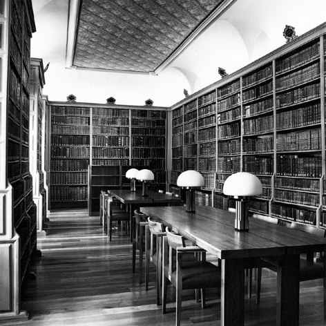 Library - Some library at some english college, pretty good one!