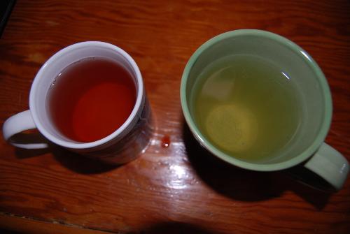 Raspberry Gardens Green Tea - Celestial Seasonings brand Raspberry Gardens green tea, the old and the new version with white tea