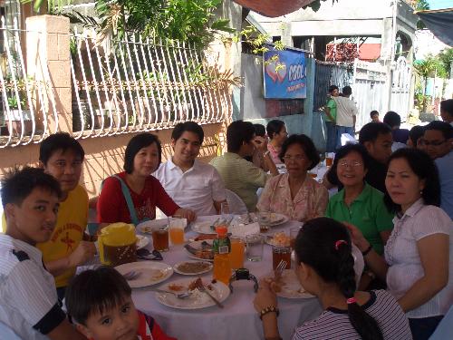 FAmilia - Taken from family gathering
