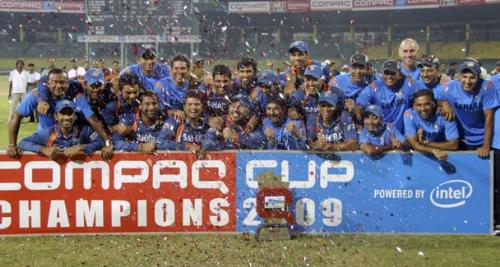 Victorious indian team after compaq cup - india won compaq cup .