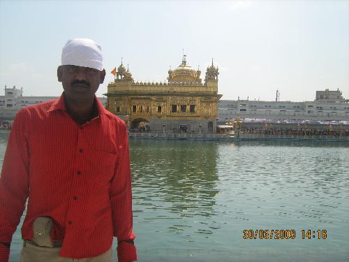 Gokul In front of Amritsar Golden Temple - Gokul in Front of Amritsar Temple.. I just love this place......
