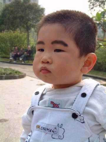 Baby Shincan - Had very puffed-up face. Looks like Shincan :)