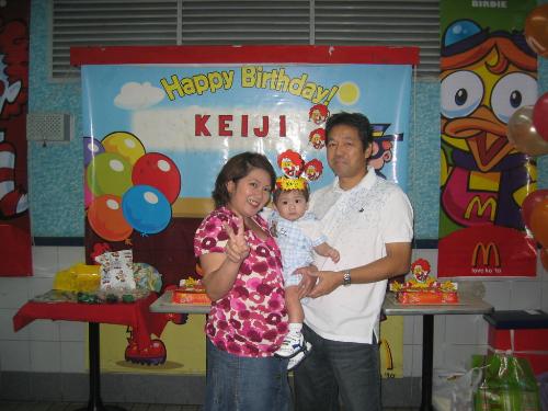 Keiji and his family  - Happy Birthday