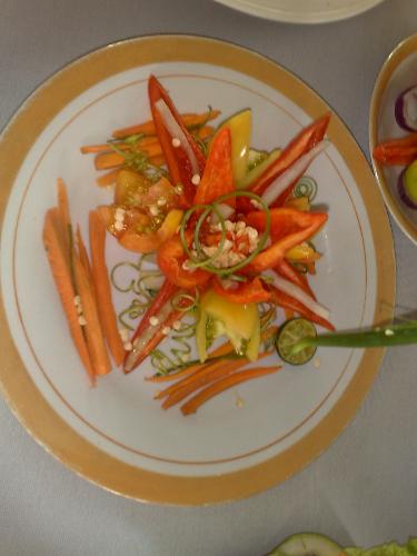 eating food - eaatttting