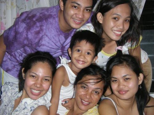 Celebration of Josh's Birthday - it was me, mom below, atezye, ateLay and pau above with Kuya Josh in the middle.... After a crazy party we had.