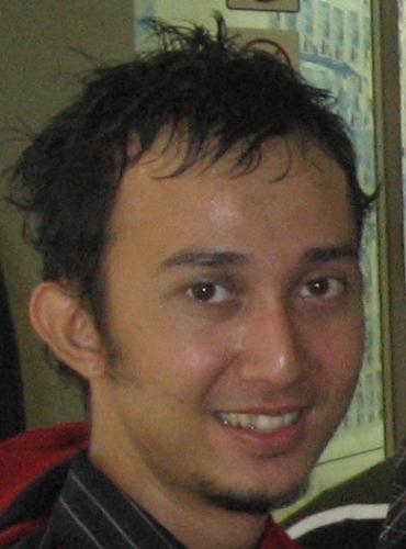 Arab Maqlumz - I am an Audio Jingle Maker, Website Designer, Musician, Guitar player, Sound Engineer, and Business Man