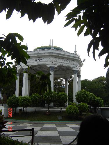 bacolod public plaza - have you been in bacolod city? if your looking for a tour guide,im free...i can take you there...:)