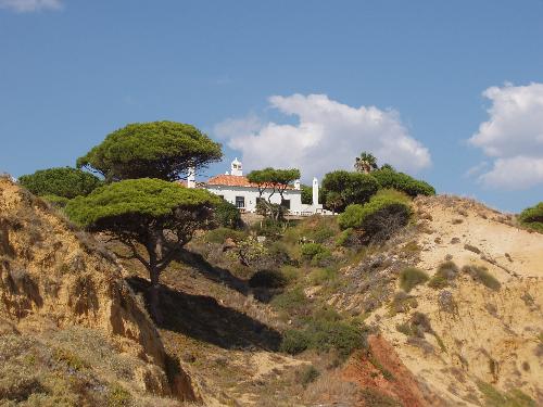 where I'd love to live - house on a hill...beach below....portugal the place to be!