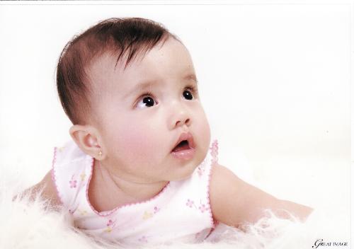 My Daughter on her 6 months - This is my daughter on her 6 months. We visited her in the Philippines and send her to studio for her first photo session. Isn't she so cute :) I really love how she project and got a feeling that she will be on screen when she grow up lol! How I missed her!