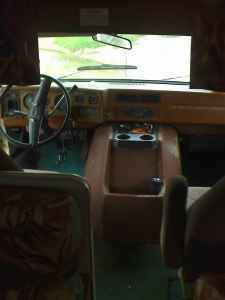 Green and White Tioga RV 1976 - Recreation Vehicle Clean & Runs Good