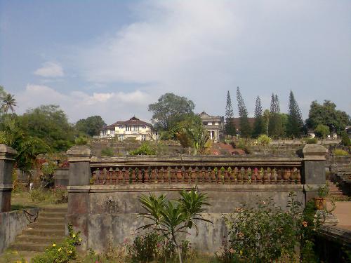 Hill Palace - Photo of thrippunuthura hill palace. Situated in Kochi, Kerala. A major land mark and a tourist spot today.