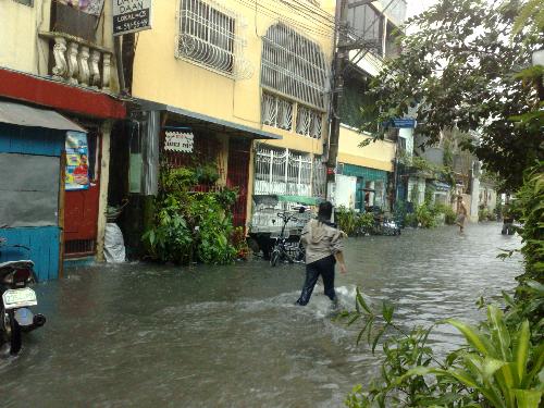 typhoon ondoy - pictures of flooded areas