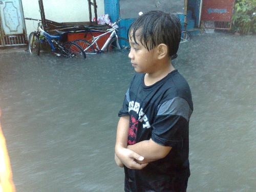 typhoon ondoy - pictures of flooded areas