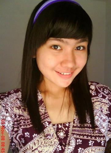 Hallo my name novi  - I Novi from Indonesia, I wants lots of friends in myLot add me on your list yes myLot...?