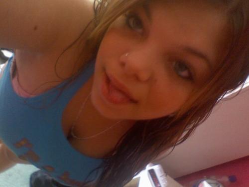 this is my toung - this was in the morning getting ready to go out.