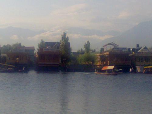 dal lake - dal lake developed by britishers