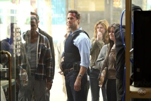 FlashForward // 'It happened all over the world... - FlashForward, pilot