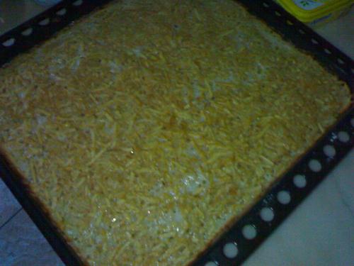 The apple pie - The apple pie it`s ready to be cooked . It just need something like 15-20 minutes