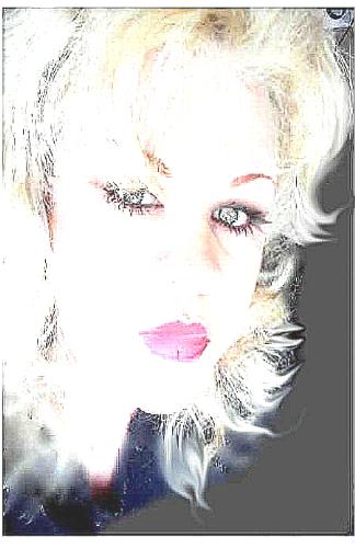 Dawnella - This is me, Im a certified interior decorator, mom and writer.