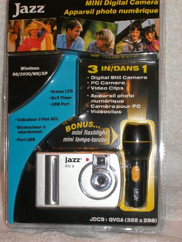 mini camera w/flashlight - See this item and more on my eCrater page.  You can also find it on my Blujay.com page and WEBSTORE.COM page   HTTP://STANLEEZSTUFF4.BLUJAY.COM  HTTP://WEBSTORE.COM/~STANLEEZSTUFF5