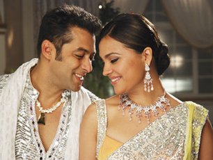 salman lara - both getting intimate in Partner
