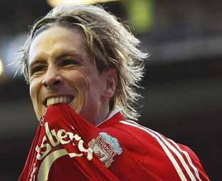 Fernando Torres hero of liverpool - after the goals,Fernando Torres cerebrate
