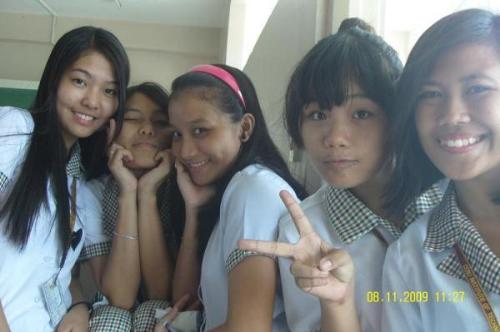 BSTM-1 Girls  - Yep Yep yep! that's us~ ^^ me in bangs :3