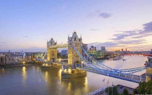 Great City - Great city with a very beautiful bridge. I'll visit this someday. How about you?