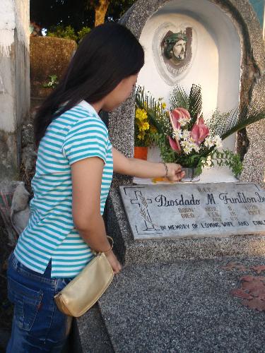 grave - visiting grave