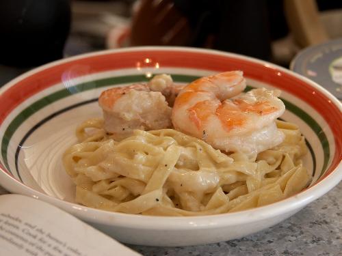 Shrimp Alfredo - A plate of shrimp alfredo.
