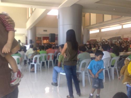 philippines - attending mass in the philippines