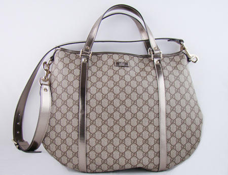 gucci-203698 - our company sells LV,CHANEL,GUCCI bags and wallets, if you want to buy some, please contact me by msn lovejpan@yahoo.com