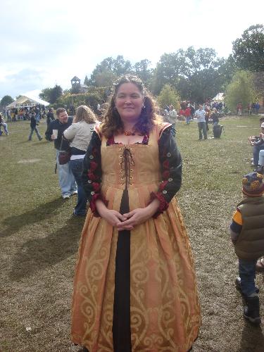 Ren Fest 2009 - This dress was a present from my loving husband this year at the Ren Fest.