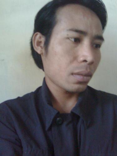merenung.... - taken about a year ago,by phone camera... just look better from this side,haha