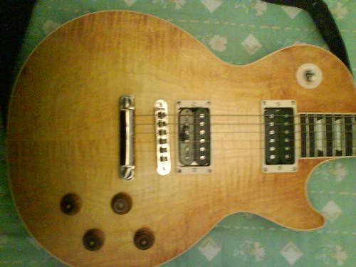 guitars - gibson les paul.