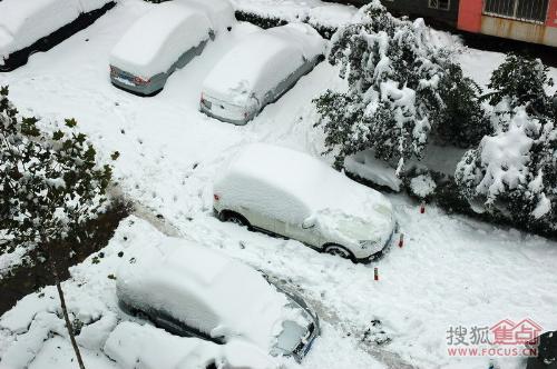 snow - the first snow of 2009 in north of China