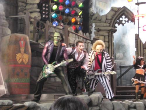 Beetlejuice monster band - This is a live shot shot of a show in universal Orlando of the Beetlejuice Monster Review show. A monster metal band. What fun!